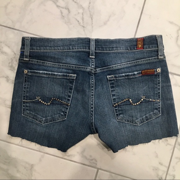 7 FAM “Roxanne” Cut-Off Jean Shorts - Picture 15 of 16